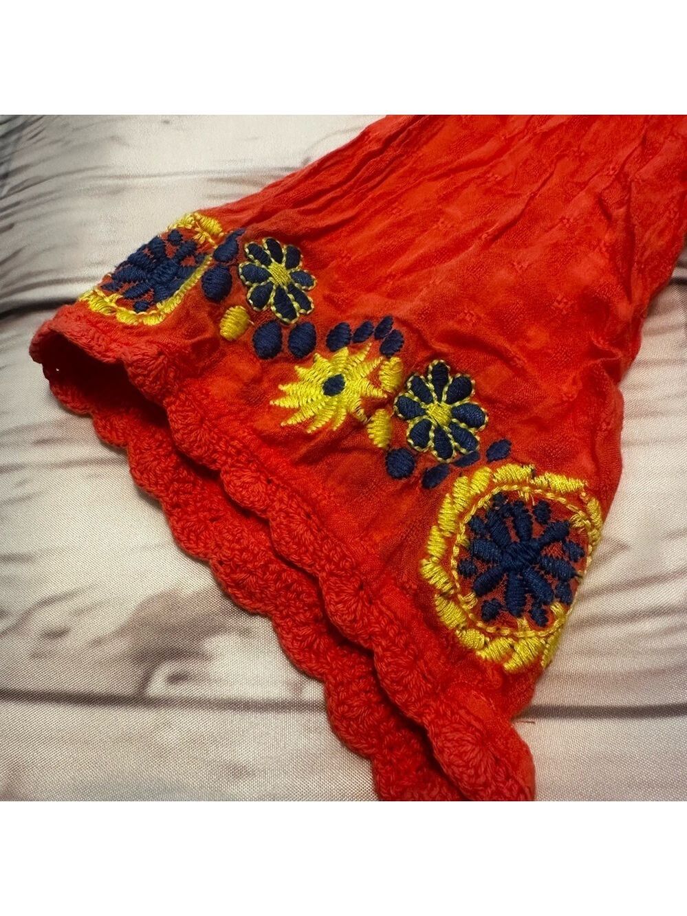 Umgee Coral Tunic / Dress (mini) with Blue and Yellow Embroidery Size Medium EUC - Picture 6 of 13